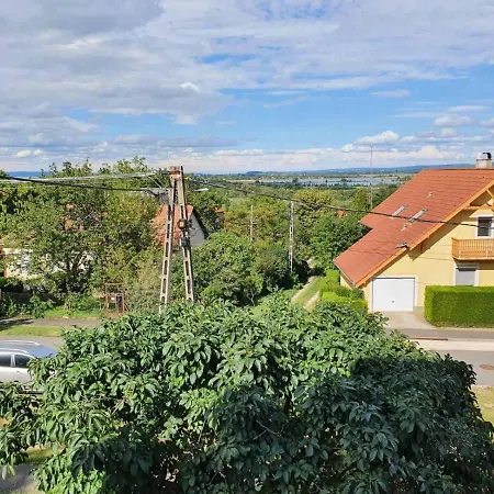 Andris Apartman- Taban U 78 Apartment *