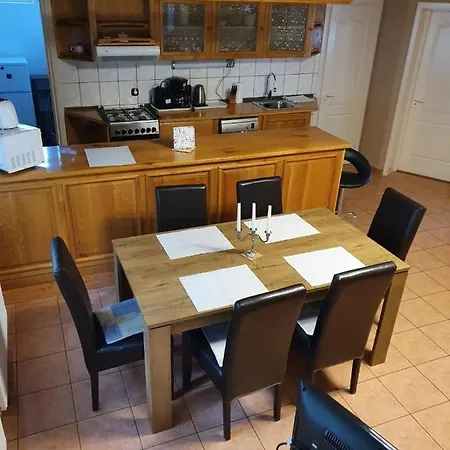Andris Apartman- Taban U 78 Apartment *
